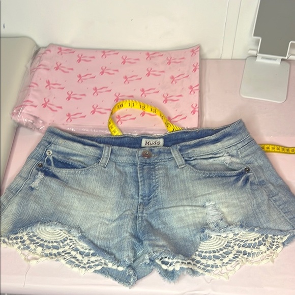 Hudson Jeans Women's Blue Denim Shorts - Picture 1 of 6